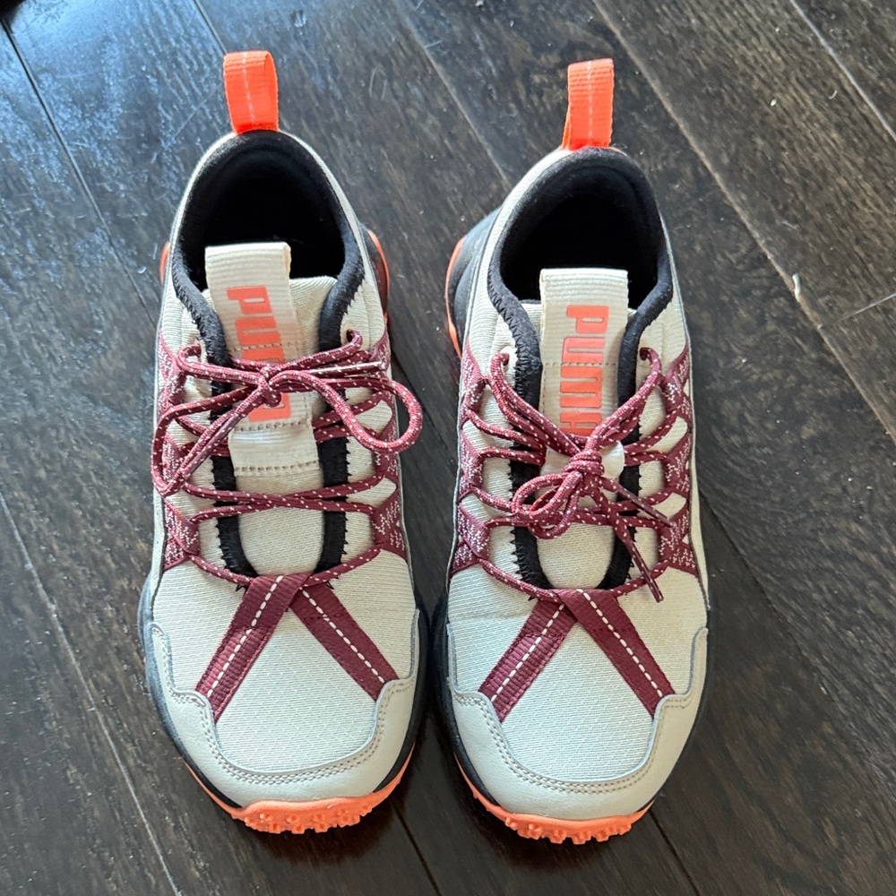 PUMA Sneakers - Gray/Taupe and Burgundy